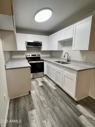 Photo #4: 6820067 Listing