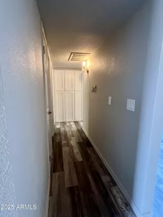 Photo #6: 6820067 Listing