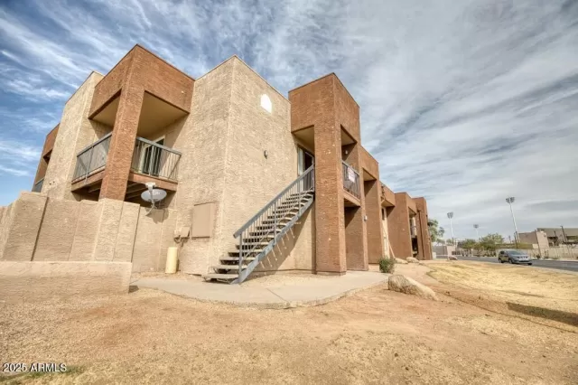 MLS: 6820079 Condo For Sale