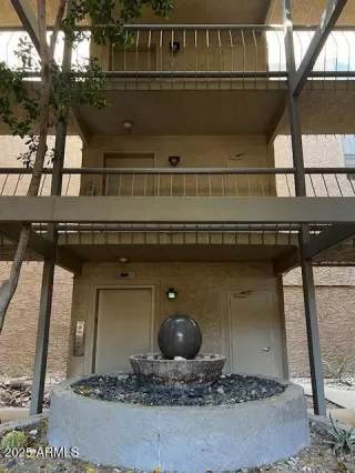 Photo #2: 6820149 Listing