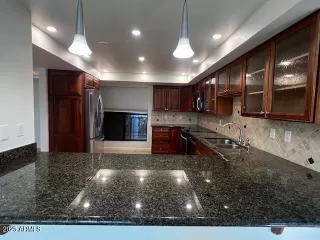 Photo #6: 6820149 Listing