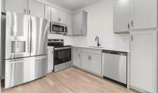 Photo #3: 6820188 Listing