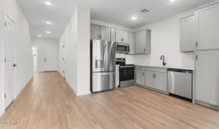 Photo #4: 6820188 Listing