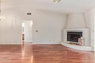 Photo #3: 6820189 Listing 