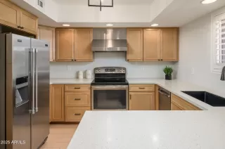 Photo #2: 6820921 Listing