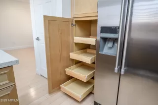 Photo #4: 6820921 Listing