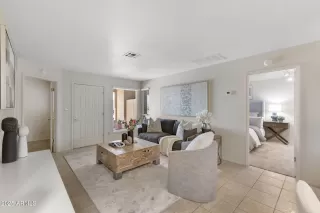 Photo #1: 6820987 Listing 