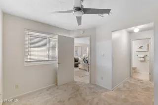 Photo #6: 6820987 Listing 