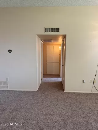 Photo #2: 6821087 Listing