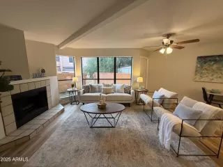 Photo #1: 6821258 Listing 