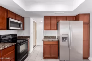 Photo #6: 6821431 Listing 