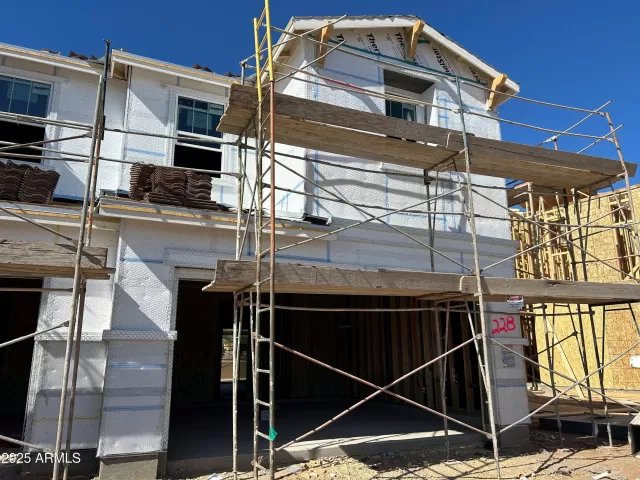 MLS: 6821542 Condo For Sale