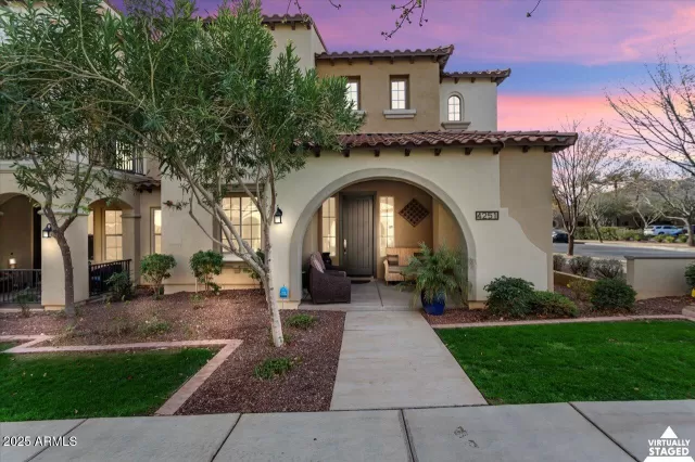 MLS: 6821583 Condo For Sale