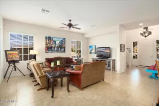 Photo #5: 6821583 Listing 