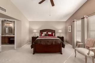 Photo #4: 6821606 Listing