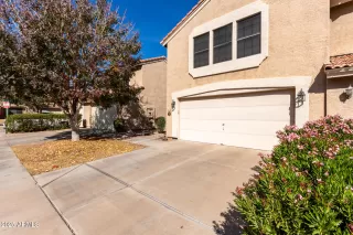 Photo #6: 6821606 Listing