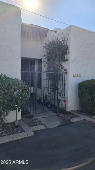 Photo #2: 6821682 Listing