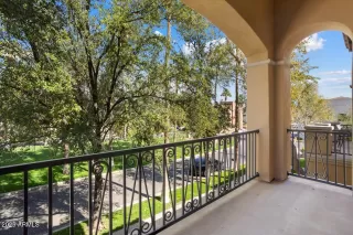 Photo #3: 6821933 Listing 