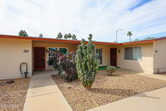 MLS: 6821942 Condo For Sale