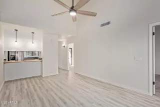 Photo #3: 6821955 Listing