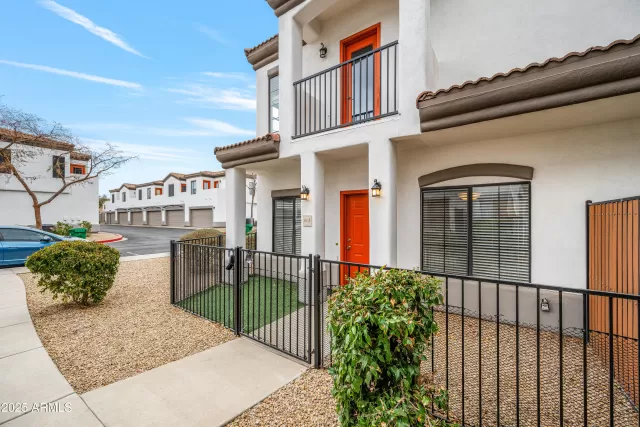 MLS: 6822029 Condo For Sale
