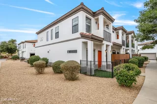 Photo #4: 6822029 Listing 