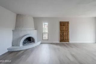 Photo #3: 6822295 Listing