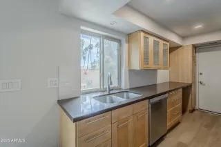 Photo #5: 6822295 Listing