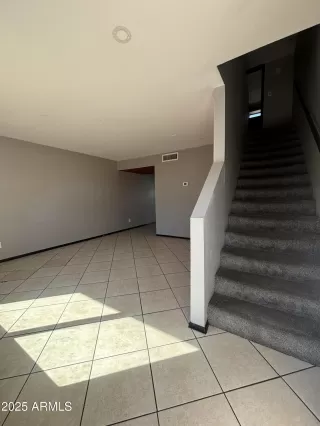 Photo #2: 6822398 Listing 