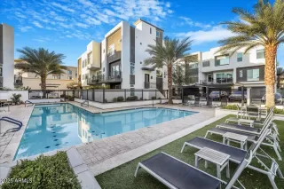 Photo #3: 6822552 Listing