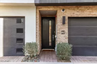 Photo #5: 6822552 Listing