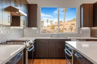 Photo #6: 6822552 Listing