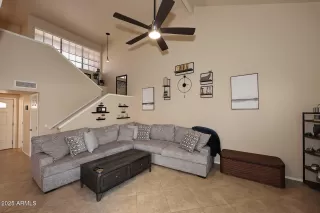 Photo #6: 6822640 Listing