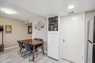 Photo #5: 6822671 Listing