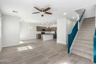 Photo #2: 6822803 Listing