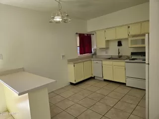 Photo #3: 6822815 Listing