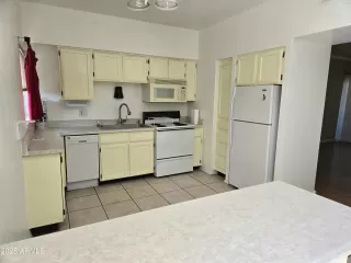 Photo #6: 6822815 Listing