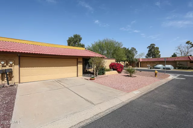 MLS: 6822861 Condo For Sale