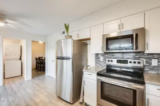 Photo #2: 6822947 Listing