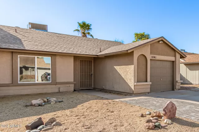 MLS: 6822957 Condo For Sale