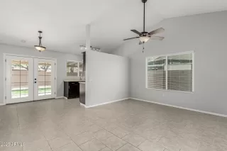 Photo #3: 6822957 Listing 