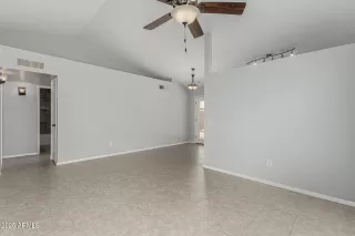 Photo #5: 6822957 Listing 