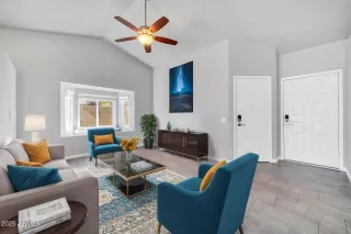 Photo #3: 6822995 Listing 