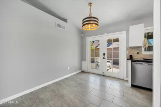 Photo #6: 6822995 Listing 