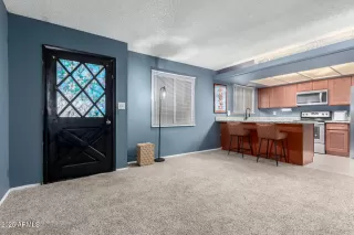 Photo #3: 6823028 Listing