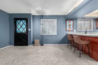 Photo #4: 6823028 Listing