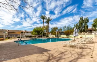 Photo #5: 6823028 Listing