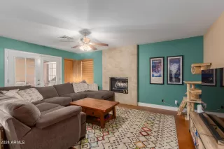 Photo #6: 6823038 Listing