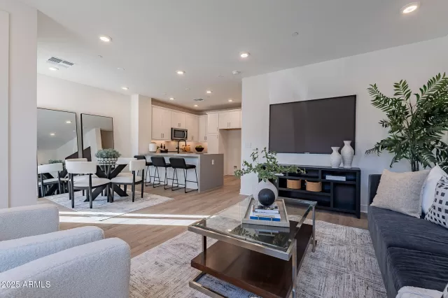 MLS: 6823058 Condo For Sale