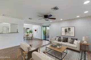 Photo #2: 6823115 Listing 